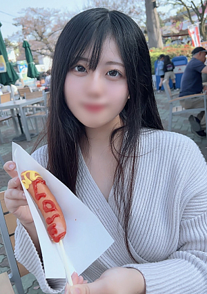 顔出し3日間限定学校が終わると途端に変貌する歪んだ性癖の女大生が閉ざされた空間で恥ずかしがりながらも大胆に露出快楽に溺れる視姦・露出願望を連日求める変態女に2回連続生中出し