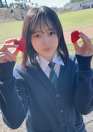  顔出し！！時間が止まったかの様な田園地帯で育った純粋であどけない笑顔の女のこをノーパンにして・・・無邪気さと従順な制服姿に発情し卒 業してしまう前に野外口内発射＆追撃生中出し！