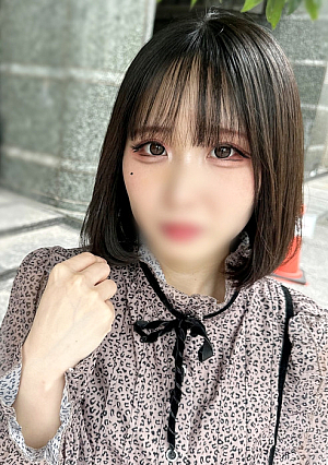  【無】〇行したてまこちゃんの初〇験シオ〇キでびしょ濡れ。個撮AVで中出しされるハメ撮り記録。フェラ抜き動画と別視点カメラ特典有り
