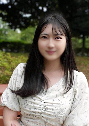 【初撮り】【顔出し】清楚で無垢なアイドル系のお顔可愛い顔からは想像もつかない豪快潮吹きそして久方ぶりのSEX最後の強行中出しまでぜひご覧ください