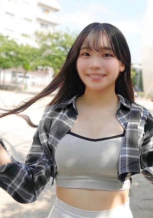 【初撮り】【顔出し】SSS級あどけなさ残る純無垢19歳発達しすぎたデカクリは必見執拗にイジると更に巨大化セックスを知らないカラダに容赦なく生チンポ挿入&中出し