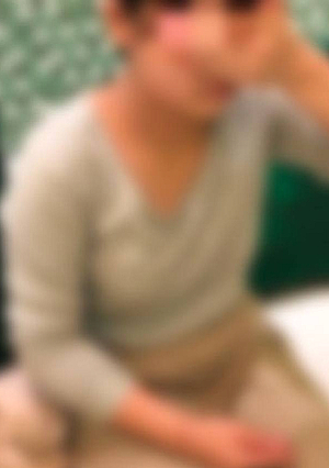 【奇跡の◯リ異物挿入ド変態鬼畜動画です※変態おじさんに膣穴異物挿入される】