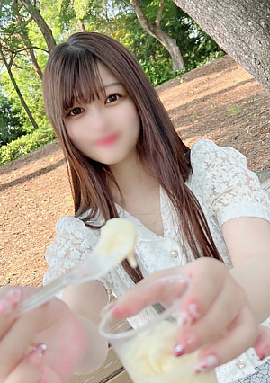  A neat female college student with a gentle and melting natural body and an E cup Contrary to her ladylike appearance she sways her beautiful breasts and accepts pleasure with her obscene heart and cums in her mouth and creampie