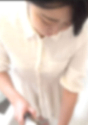 【顔出し】【中出し】見栄っ張り夫婦は、ムスメをお嬢様学校へ入学させたら、生活が火の車で借金まみれにさらにお金を使わせようと種付けしてきました