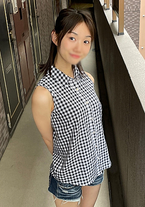 オヤジ宅までパコパコ稼ぎに来た楓ちゃん今日も中年オヤジの臭精子をマコに発射される※豪華特典付き