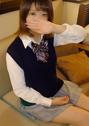 【無・制服コス】生意気な家出っ子とハメ撮り・やりたい放題放題ヤッて剛毛まんこに受精中出し【特典で高画質】