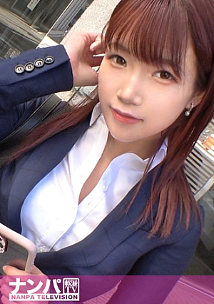 マジ軟派、初撮 2024 可愛らしい声で保険の営業をしているOLちゃんをナンパお堅いと思いきや、気持ちいいこと大好きなすけべ娘でしたストッキングを裂かれて大量潮吹き「そこいいっそこいいっ」と騎乗位で自分から腰を振りまくり