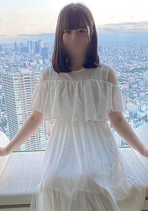 色白で黒髪清楚な新社会人１年目甘えん坊な彼女が働くオンナになった就職祝いにイチャラブデートその後は濃厚セックスで２発の大量中出し