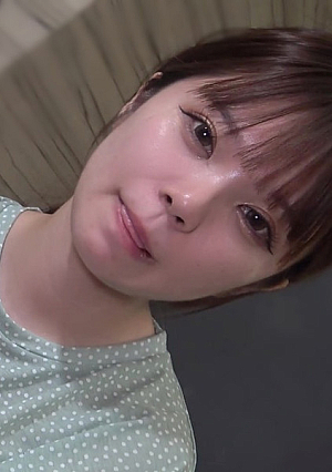 Shizuku-chans first photoshoot after being out of touch even though she was reluctant to do so