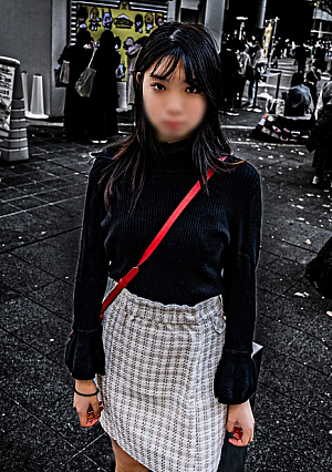 Stylish older sister SNS woman looking for a serious encounter Live insertion and creampie to kill time