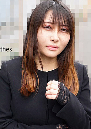 喪服でAV撮影にやってきた未亡人 - 細田さなえ
