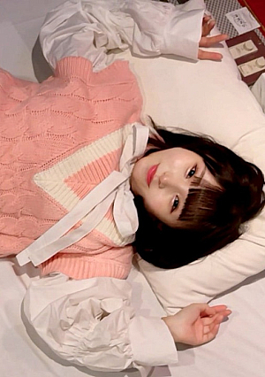 【顔出しサンプルあり】”突然消えた超人気アイドル”生まれたままの姿になってFC2にて復活生フェラから生中出しまで 約80分間に及ぶ性行為撮影※4K高画質