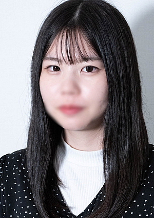 【初撮り】純粋無垢な大学生がオヤジに弄ばれ中出しまでされちゃう太くて硬いチンポが大好きです…♡【無】
