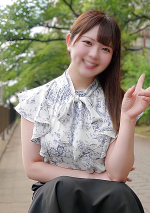 [First shot] [Facial appearance] "***'s selling point" attracts with cute dimples. She has an idol face and a selfish body, but she gets really angry when she accidentally ejaculates.