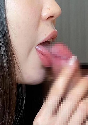 Masochistic man gives 4 consecutive blowjobs Serious office lady Ariumi-chan S blooms She uses her naughty tongue technique to make the masochistic cock cum She stares at it with her beautiful eyes and sucks it thoroughly She has no mercy even on cocks that are forbidden to masturbate