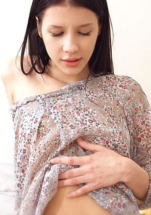 もしかしてお尻の穴が性感帯の私って変態ですか？ Sofi / ソフィ