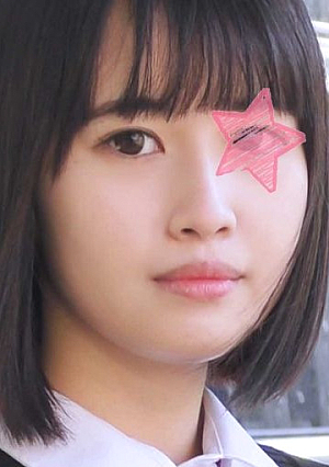  Legendary pervert J*** Train*** The biggest shocking scene in Yuzu's history! A dominant transfer student who crawls on the dirty floor to slurp up her own squirts. 84 minutes long!