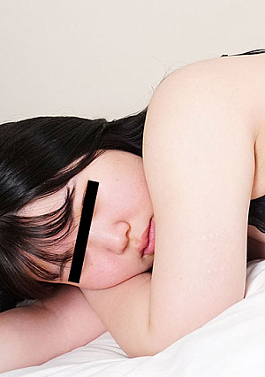 個人撮影会で個撮モデルに中出しセックス