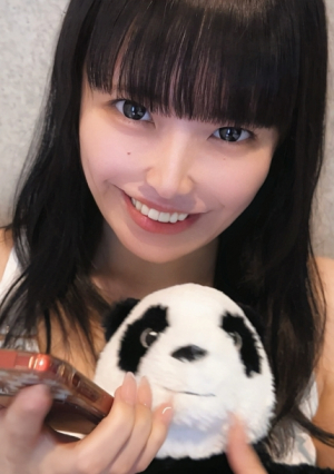 A cute, innocent, beautiful, petite girl with beautiful breasts works hard with her fresh naked body, but is drowned in sexual pleasure, and while her smile completely disappears, she is writhing in the air