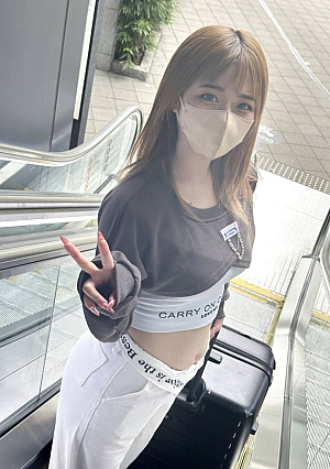 [Famous Magazine Model] Big-Breast Beauty Influencer One-shot, raw creampie shoot with a daily wage of 1.8 million yen [70 minutes high quality bonus]