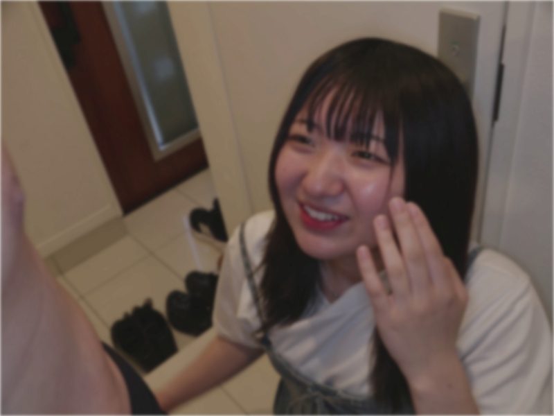 [青春世代/本編顔出し]本番無しのソフト撮影なら可能ということで5日以上溜めた精子をフェラ抜きごっくん