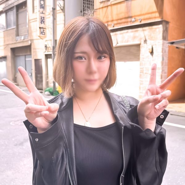 ギャル風出戻りキャバ嬢と初のプライベートハメ撮り‼美乳美尻ムチムチボディに奥まで連続ピストン生中出しフィニッシュ