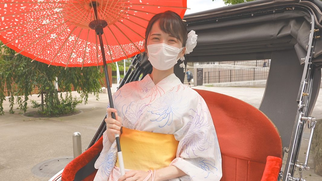 Asakusa date with Mr. Kiuchi in a yukata, riding a rickshaw and scooping goldfish (yukata sex & lovey-dovey sex for two after the fireworks) [Kiuchi (21 years old) 6th time]
