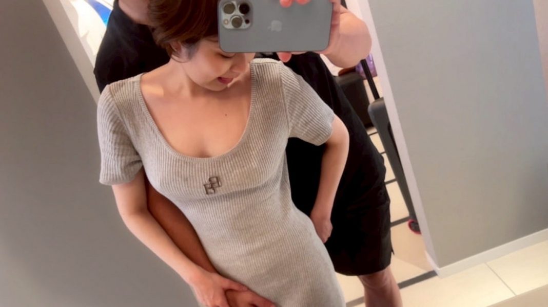 男大好きすぎて射精後もチンコを離さないE乳看護師とスマホで撮影したセックス