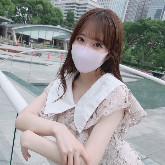 Limited number of first shots Uncensored That Imada Sakura-like pretty active female college students lady This beautiful and elegant visual is a big breasts of Ecup and it is a rainy day