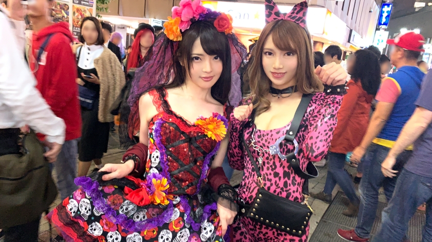 On the day of Shibuya Halloween, in the midst of a series of arrests, a costume pick-up teacher rushes into a pink female leopard busty gal & a sexy little devil duo who are aiming for one-chan. Orgy