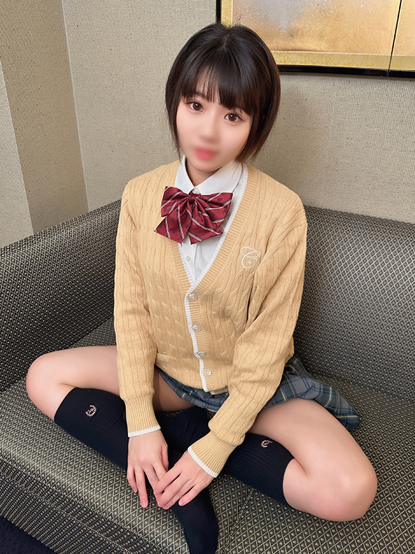 First Limited Quantity J Individual Shooting Cute Short-cut Beauty With Double Teeth Riku 18 Years Old Uniform POV Creampie Massive Facial